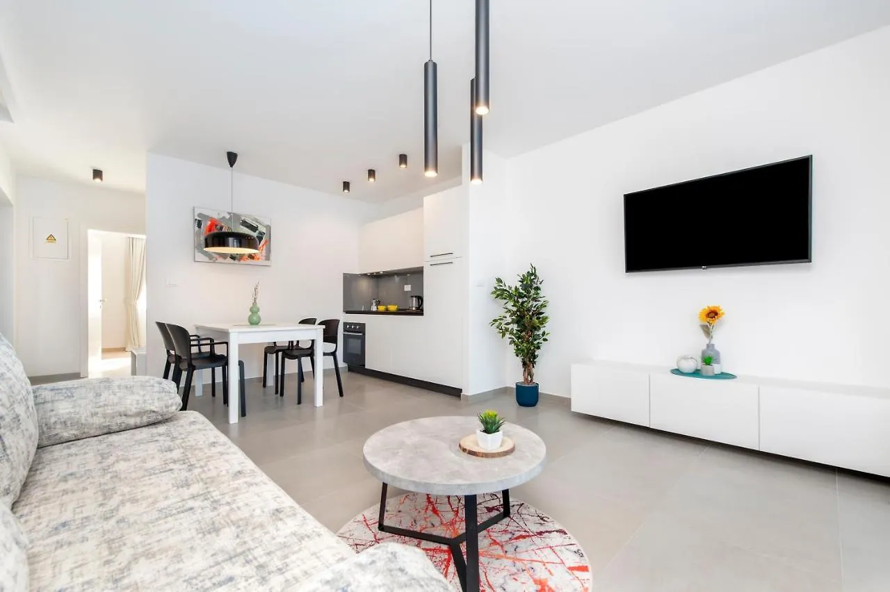 Luxury Residence Levante Tramontana 2 Rovinj 0*,